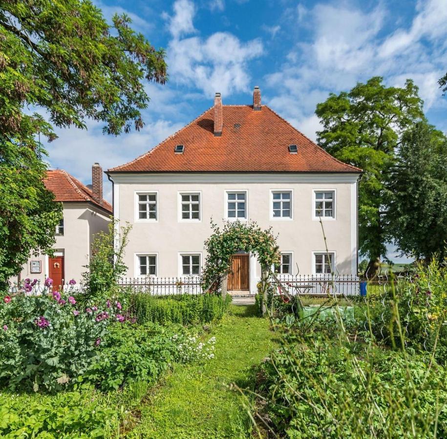 Historischer Pfarrhof Niederleierndorf Langquaid Eksteriør billede